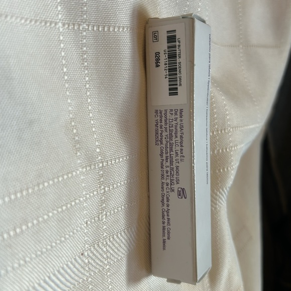 Younique New in Box Scenic Drive Lip Butter - Picture 2 of 5